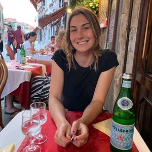 Meet your Posher, Julianne